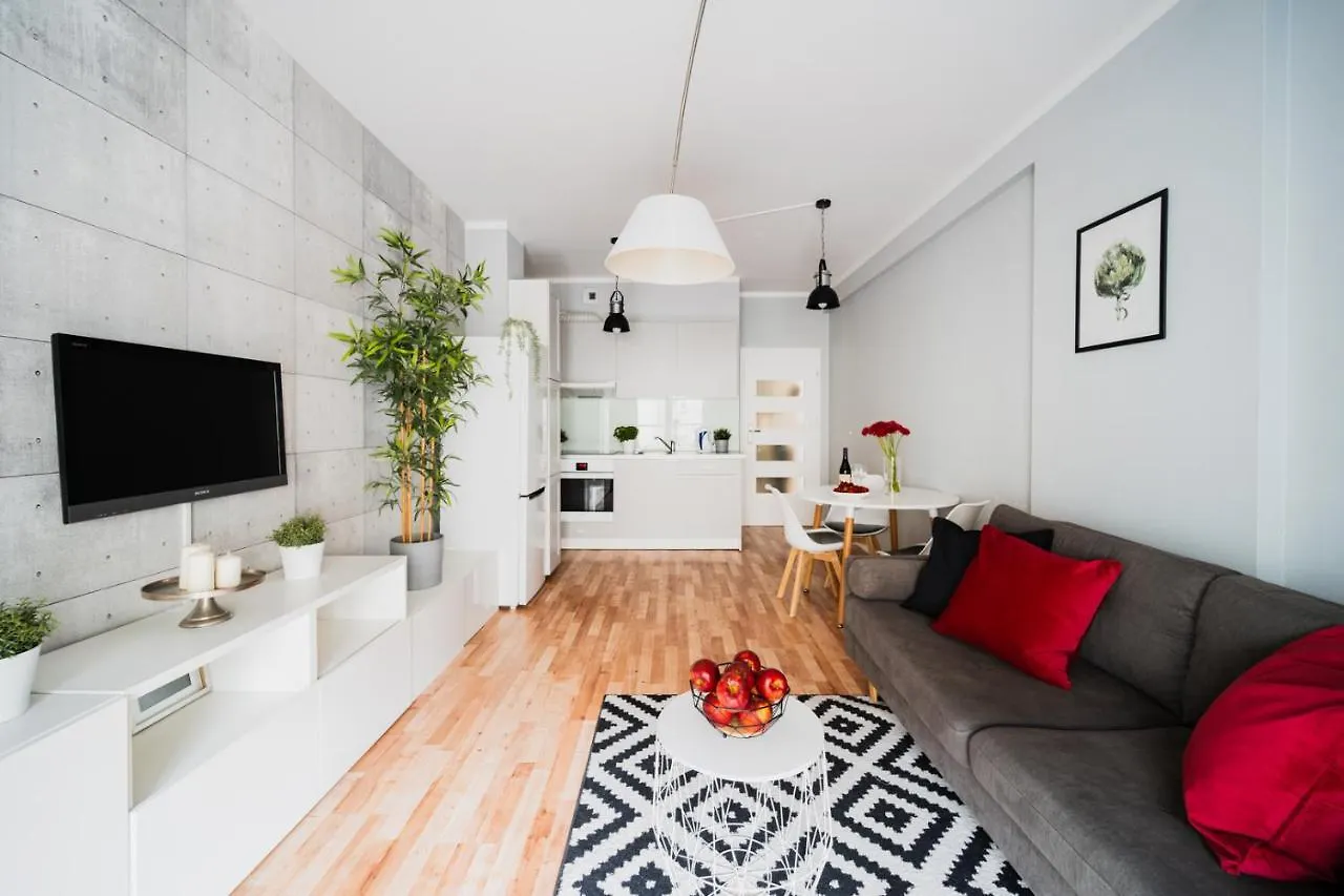 New Apartment Old Town - 3 Rooms - 7 People - Parking Place - Kosciuszki Street Wroclaw