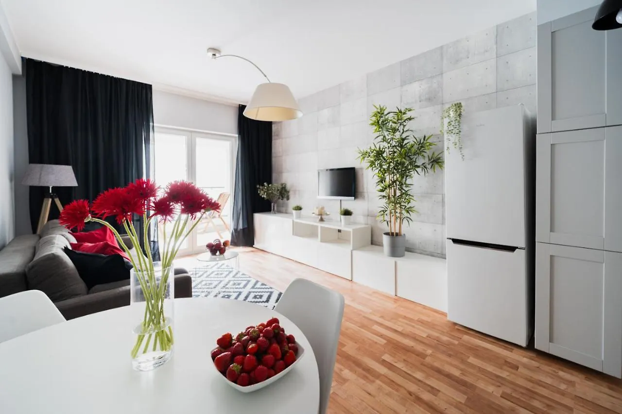 New Apartment Old Town - 3 Rooms - 7 People - Parking Place - Kosciuszki Street Wroclaw