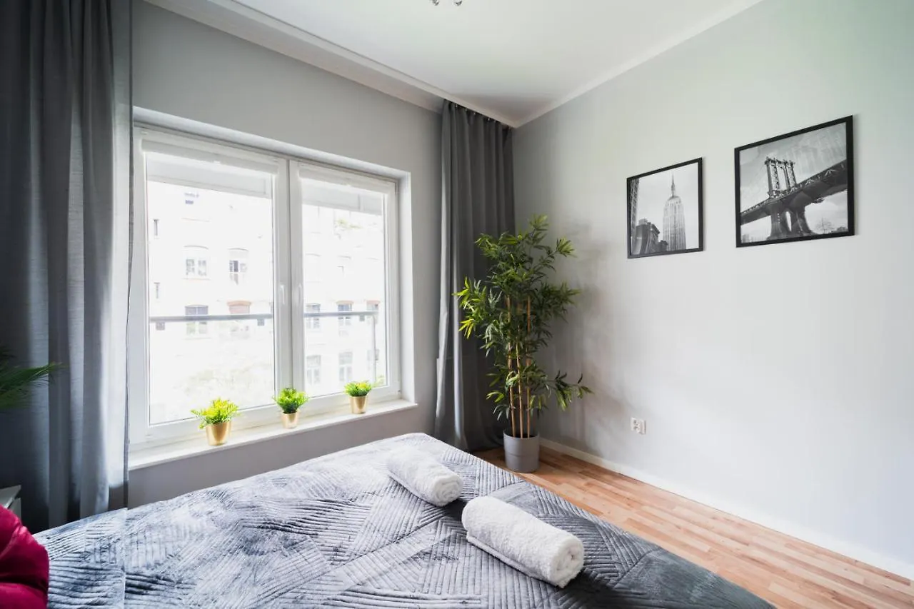 New Apartment Old Town - 3 Rooms - 7 People - Parking Place - Kosciuszki Street Wroclaw 0*,